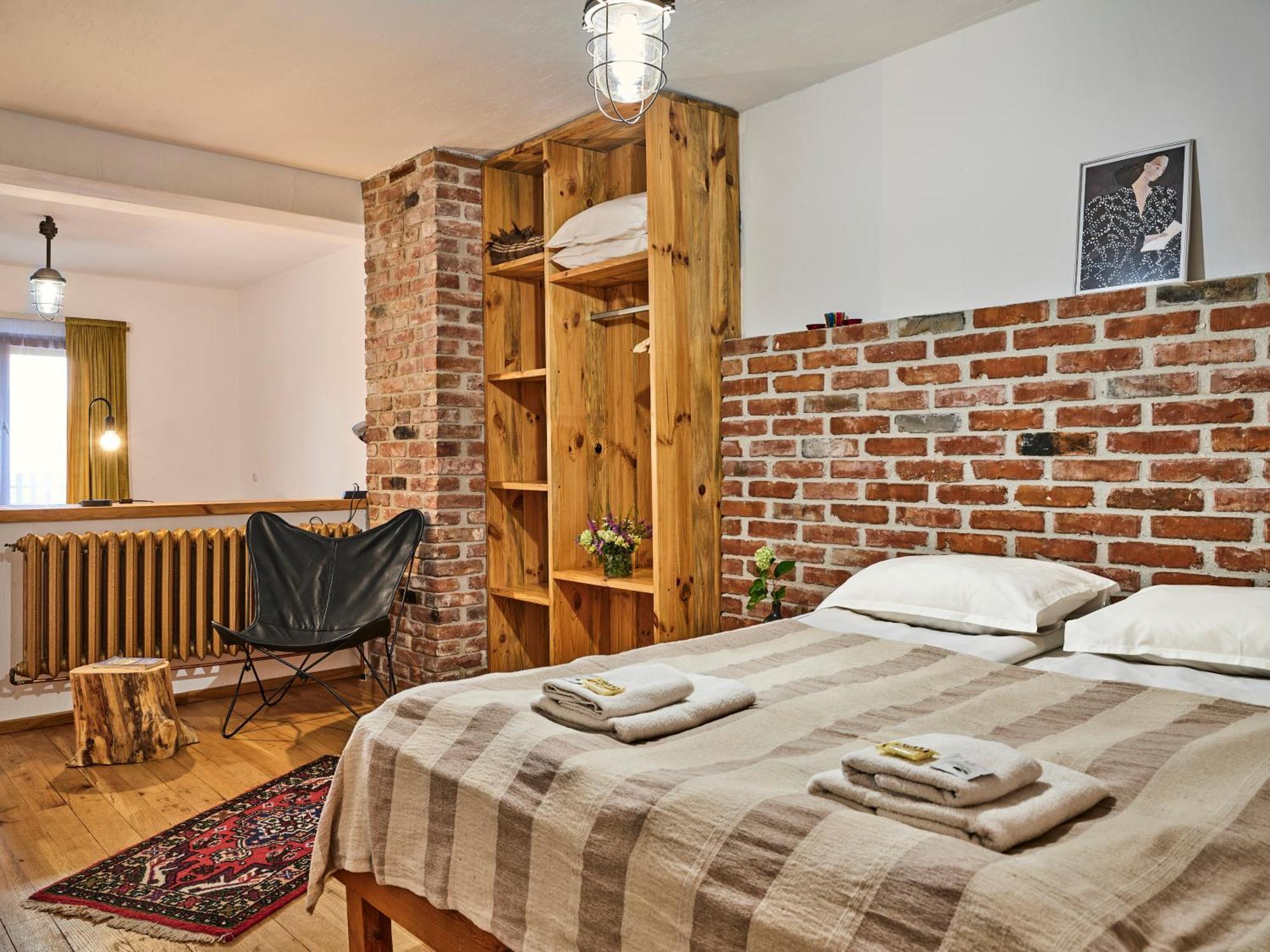 Hotel Tihiat Kat Apriltsi  Exteriör bild
